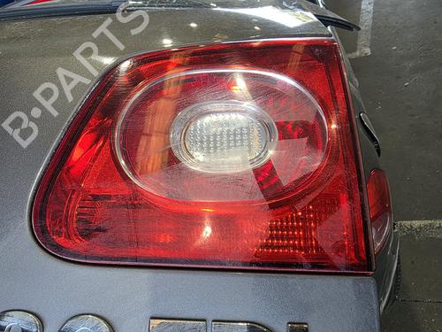 right-tailgate-light-vw-tiguan-5n_-2007-2008-2009-2010-2011-2012-2013-2014-2015-2016-2017-2018-37519688 main image