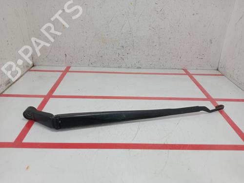 Used Front windshield wiper arm TOYOTA VERSO (_R2_) 2.0 D-4D (AUR20_, AUR20R) (126 hp) 29424339