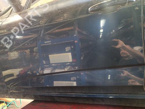 left-front-door-renault-megane-iv-hatchback-b9amn_-2015-40091845 main image