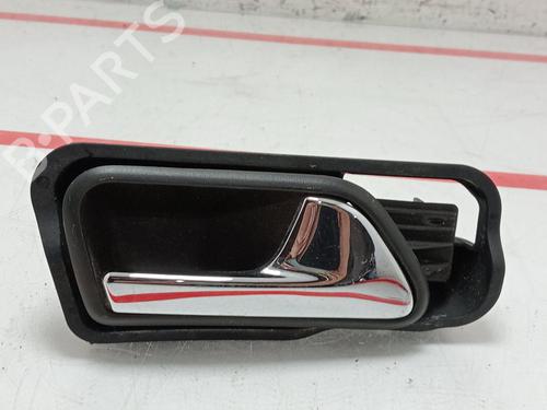 Used Front right interior door handle VW TOURAN (1T1, 1T2) 1.9 TDI (105 hp) 15951192
