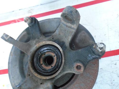 Left front steering knuckle NISSAN TERRANO I (WD21) 2.7 TD 4WD (LBYD21) | BP7324511M25 