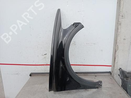 Used Right front fenders VOLVO C30 (533) [2006-2013]  31014856