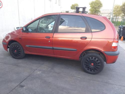 Lampa przednia lewa RENAULT SCÉNIC I MPV (JA0/1_, FA0_) 1.9 dTi (JA1U) | BP21142183C28