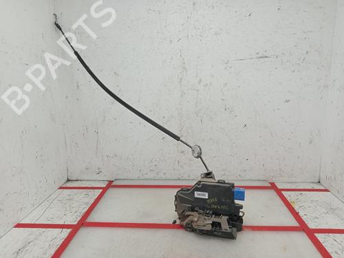 Used Rear right lock VW TOURAN (1T1, 1T2) 1.9 TDI (105 hp) 22428111