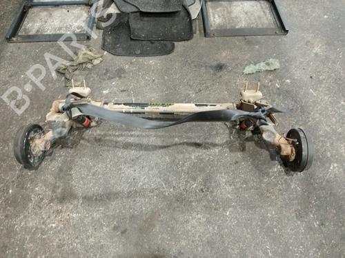 Used Rear axle PEUGEOT 205 I (741A/C) 1.7 Diesel (60 hp) 31598514