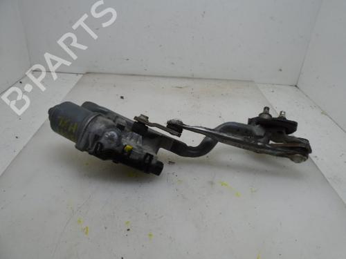 Used Front wiper motor TOYOTA YARIS (_P13_) 1.0 (KSP130_, KSP130) (69 hp) 15923968