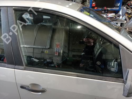 Used Front right window mechanism Front right window mechanism FORD FIESTA V (JH_, JD_) 1.4 TDCi (68 hp) 31613511 31613511
