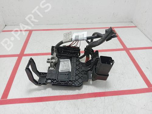 Used Fuse box Fuse box 38000746 38000746