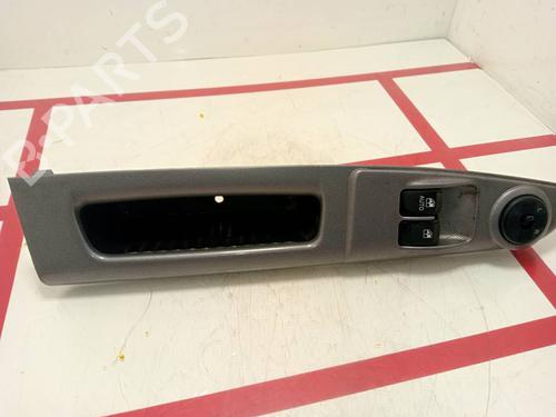 Used Left front window switch Left front window switch HYUNDAI GETZ (TB) 1.3 i (82 hp) 25471806 25471806