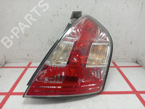 Feu arrière droit FIAT STILO (192_) 1.9 JTD (192_XE1A) (115 hp) 29120972