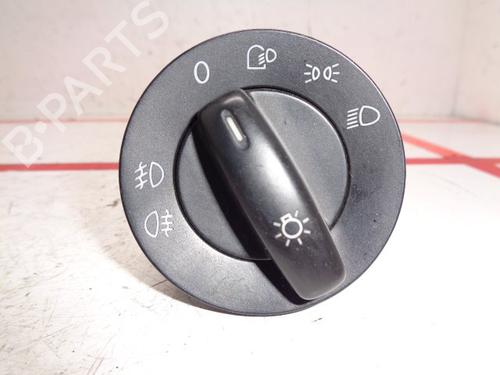 Used Headlight switch VW TOURAN (1T1, 1T2) 2.0 TDI 16V (140 hp) 15934496