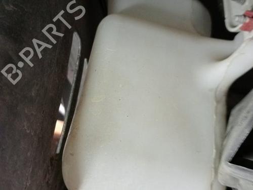 Używane Zbiornik płynu spryskiwaczy FORD FIESTA VI (CB1, CCN) [2008-2025]  30882469