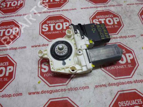 Portierruitmotor rechtsachter VW TOURAN (1T1, 1T2) [2003-2010]  7388069