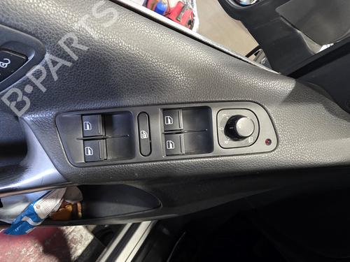 Used Left front window switch Left front window switch 37519700 37519700
