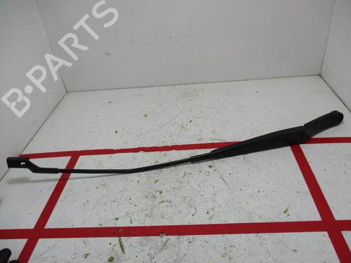Used Front windshield wiper arm VW GOLF VII Variant (BA5, BV5) 2.0 TDI (150 hp) 17667780