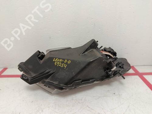 Right front fog light SEAT LEON SC (5F5) 2.0 TDI | BP33327706C31 - Image 2