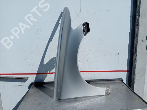 Used Right front fenders VOLVO V50 (545) 2.0 D (136 hp) 24642151