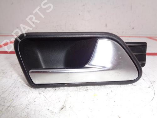 Used Rear right interior door handle VW TOURAN (1T1, 1T2) 2.0 TDI 16V (140 hp) 15934494
