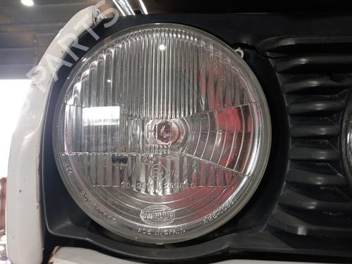 Højre forlygte VW POLO Coupe (86C, 80) 1.3 (75 hp) 32444547