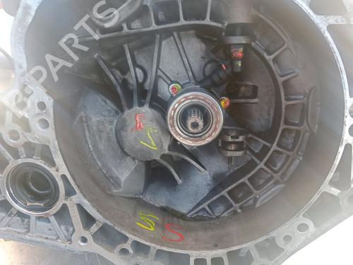 Gearbox SUZUKI SWIFT III (MZ, EZ) 1.3 DDiS (RS413D) | BP21763002M3 