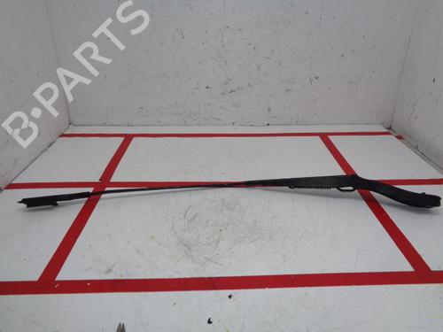 Used Front windshield wiper arm MERCEDES-BENZ B-CLASS Sports Tourer (W245) B 170 (245.232) (116 hp) 15935654