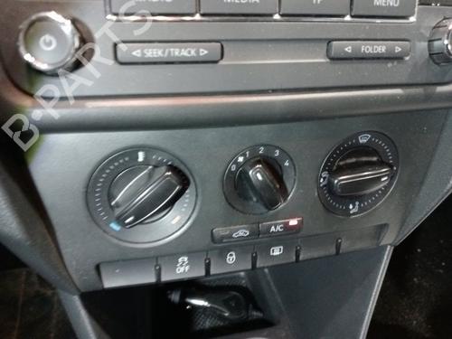 Used Climate control Climate control SEAT TOLEDO IV (KG3) 1.6 TDI (105 hp) 33983059 33983059