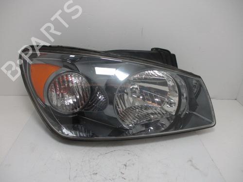 Right headlight KIA CERATO I Hatchback (LD) 2.0 CRDi | BP7325768C29 