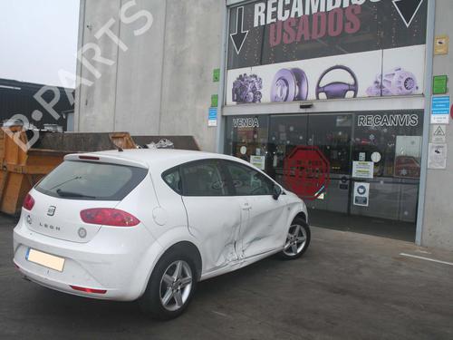 Front left window mechanism SEAT LEON (1P1) 1.6 TDI | BP15924472C22