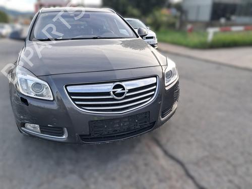 Used Front bumper reinforcement OPEL INSIGNIA A Sports Tourer (G09) [2008-2017]  31862713