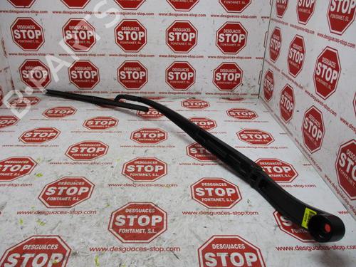 Used Front windshield wiper arm HYUNDAI KONA (OS, OSE, OSI) 1.0 T-GDi (120 hp) 7321803