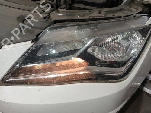 Used Left headlight Left headlight SEAT TOLEDO IV (KG3) 1.6 TDI (105 hp) 33982995 33982995