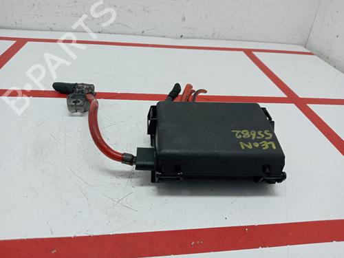 Fuse box SEAT LEON (1M1) 1.6 16 V | BP15947599E1 