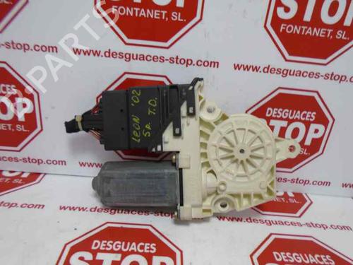 Rudehejsemotor bagstkærm højre SEAT LEON (1M1) [1999-2006]  7340882
