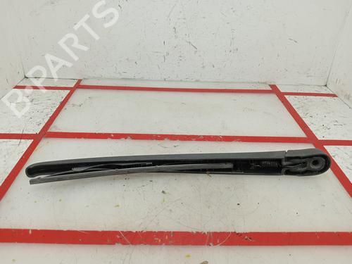 Used Rear windshield wiper arm HYUNDAI TUCSON (JM) 2.0 CRDi (113 hp) 19067810