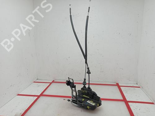 Used Front right lock HYUNDAI SANTA FÉ II (CM) 2.2 CRDi GLS (150 hp) 19073780