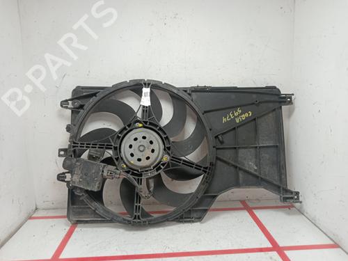 Used Radiator fan Radiator fan OPEL CORSA E (X15) 1.3 CDTI (08, 68) (95 hp) 32483700 32483700