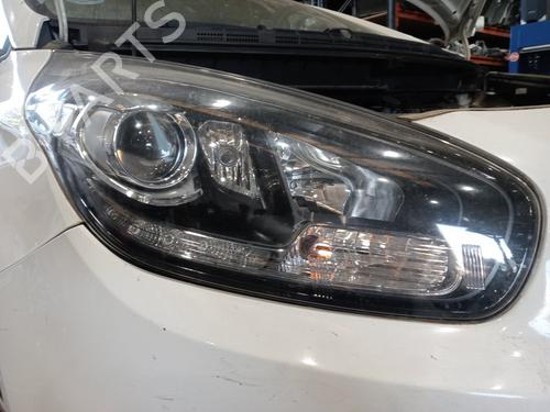 Højre forlygte Højre forlygte KIA CARENS IV [2013-2026] 34193035 34193035