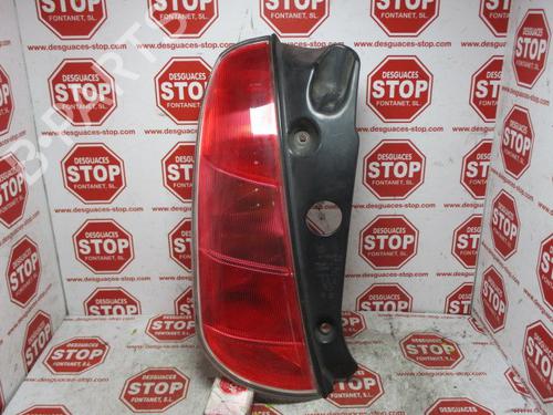 Used Left taillight LANCIA YPSILON (843_) 1.3 JTD (843.AXD11, 843.AXD1A) (70 hp) 7329603