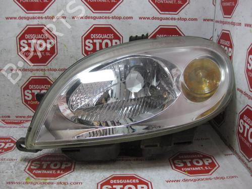 Used Left headlight CITROËN SAXO (S0, S1) 1.4 VTS (75 hp) 7321139