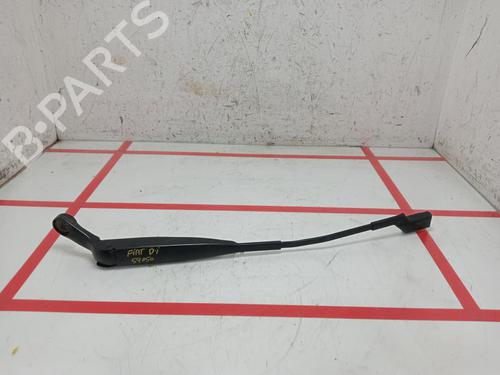 Used Front windshield wiper arm FIAT 500 (312_) [2007-2026]  29906466