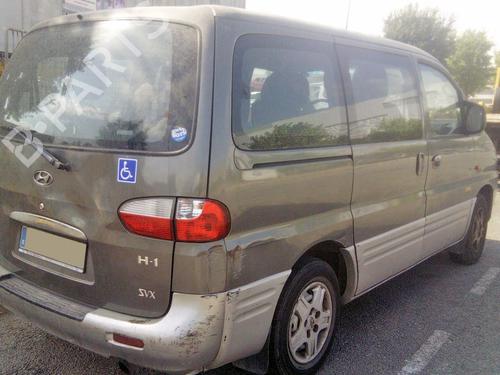 Left headlight HYUNDAI H-1 / STAREX Bus (A1)  | BP15923621C28 