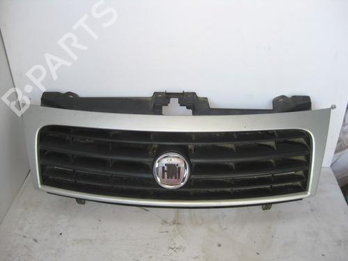 Grille FIAT SCUDO Bus (270_, 272_) 2.0 D Multijet 796811 |