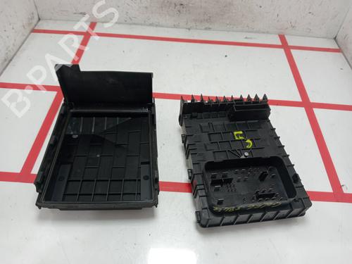 Fuse box VW GOLF VI (5K1)  | BP26275860E1 