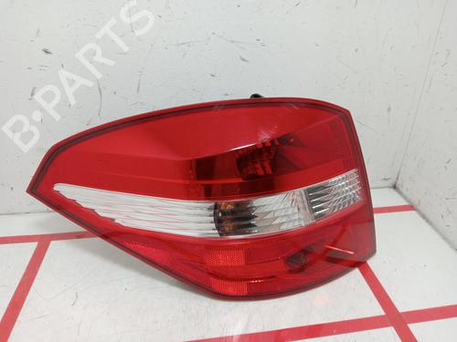 Used Left taillight Left taillight RENAULT LAGUNA III Grandtour (KT0/1) 2.0 dCi (KT07, KT0J, KT14, KT1A, KT1S) (131 hp) 33053083 33053083