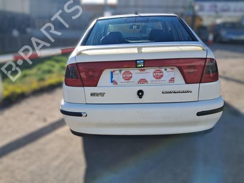 Used Left taillight SEAT CORDOBA (6K1, 6K2) [1993-2002]  32146905