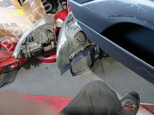 Højre fortil lås MITSUBISHI OUTLANDER II (CW_W) 2.0 DI-D (CW8W) | BP30468390C97 