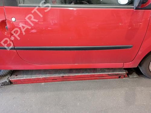 right-front-door-renault-twingo-ii-cn0_-2007-33986140 main image