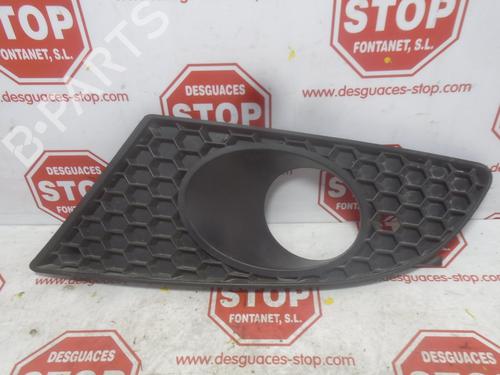 Used Grille SEAT LEON (1P1) 1.9 TDI (105 hp) 15924116