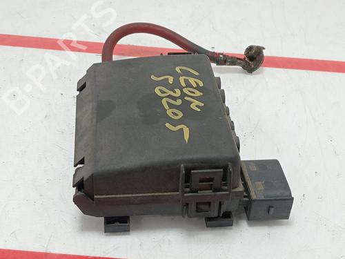 Fuse box SEAT LEON (1M1)  | BP24469796E1 