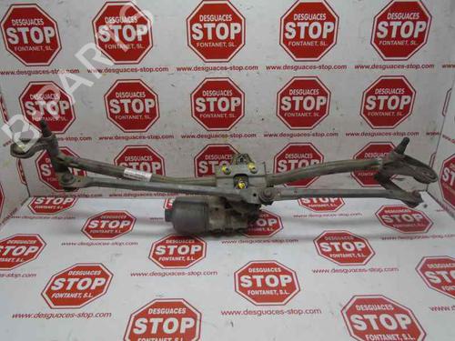 Used Front wiper motor AUDI A4 B7 (8EC) 1.9 TDI (116 hp) 7361113